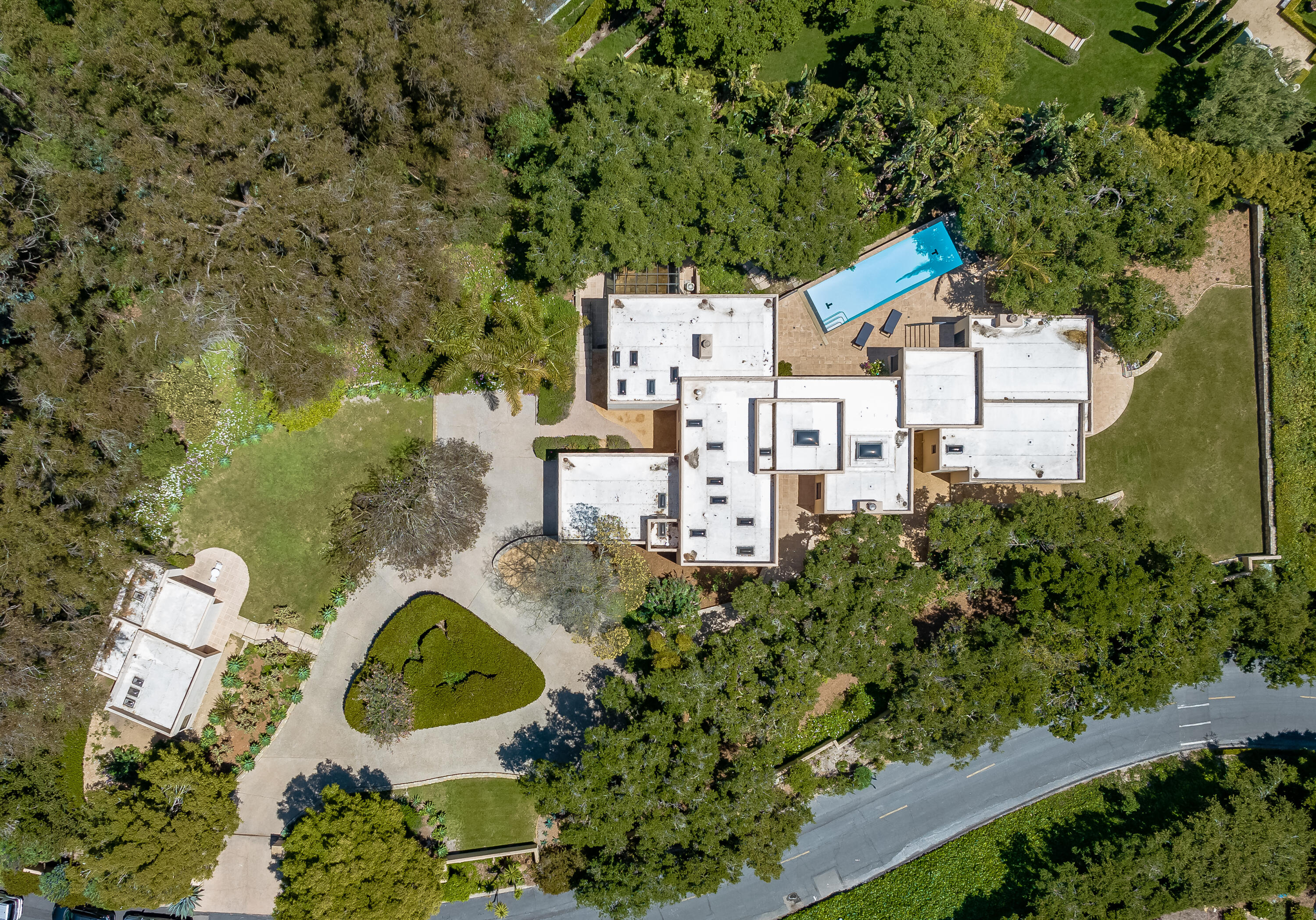 1181 Glenview Road Santa Barbara, CA 93108 - Photo 42 of 46 an aerial view of a house with a garden