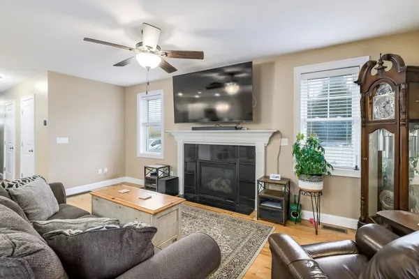 $439,900 | 85 Maple Avenue, Unit A, Rutland, MA 01543