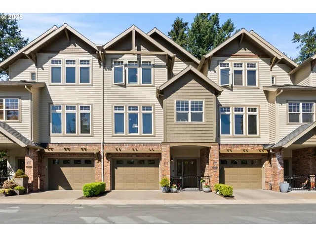 $598,000 | 5057 West Sunset Drive, Lake Oswego, OR 97035