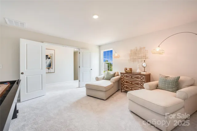 $469,999 | 10010 Chatham Run Lane, Charlotte, NC 28262