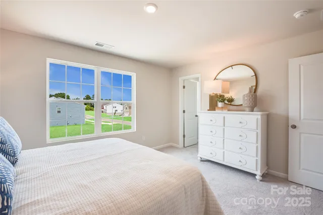 $469,999 | 10010 Chatham Run Lane, Charlotte, NC 28262