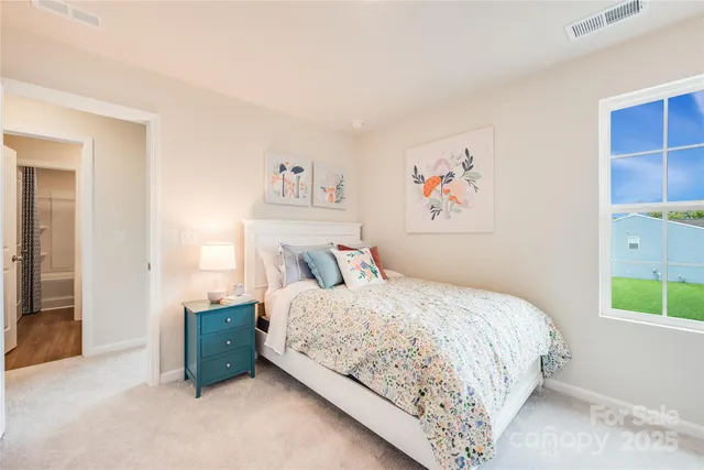 $469,999 | 10010 Chatham Run Lane, Charlotte, NC 28262