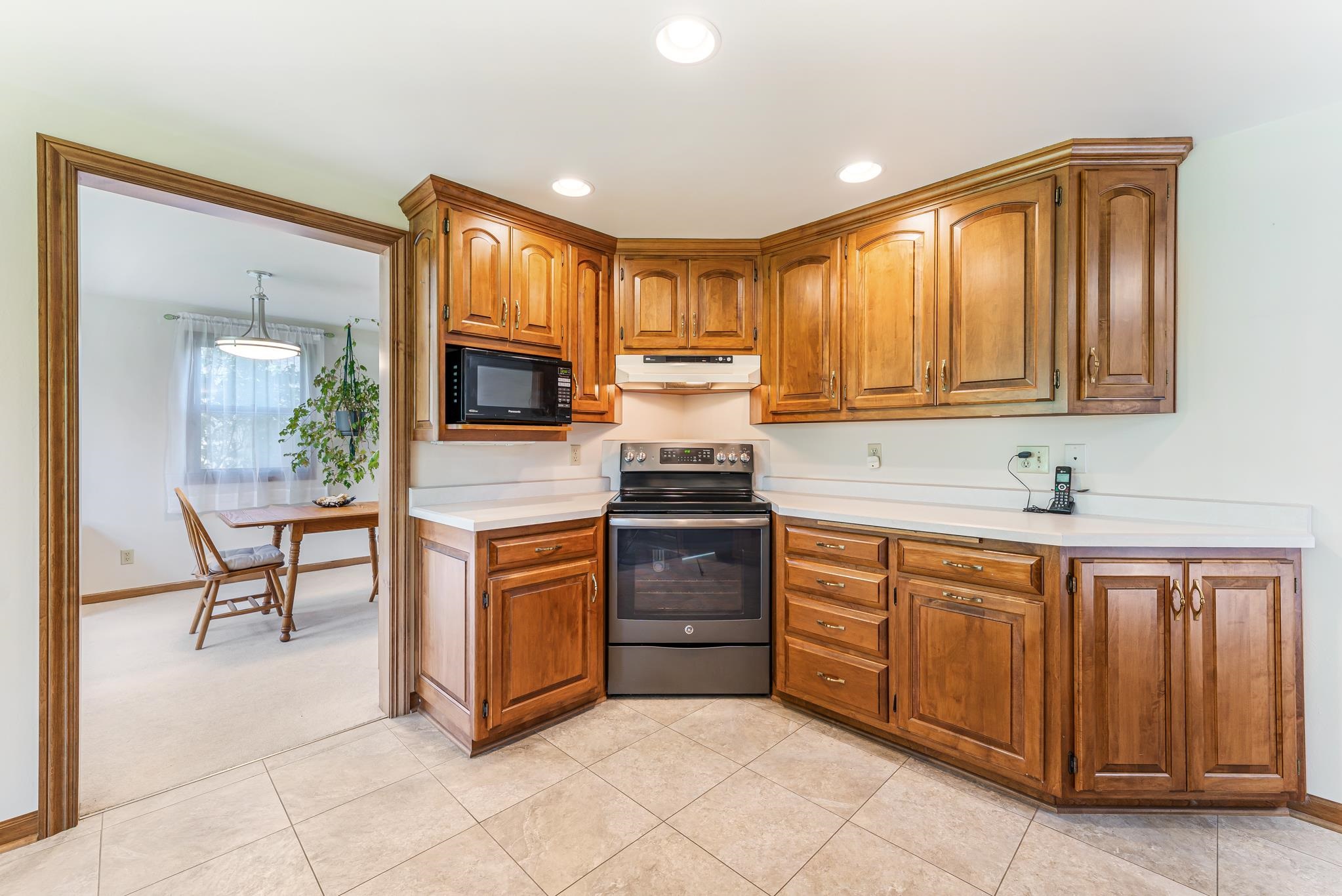 3258 Peterson Road Green Bay, WI 54311 - Photo 14 of 34
