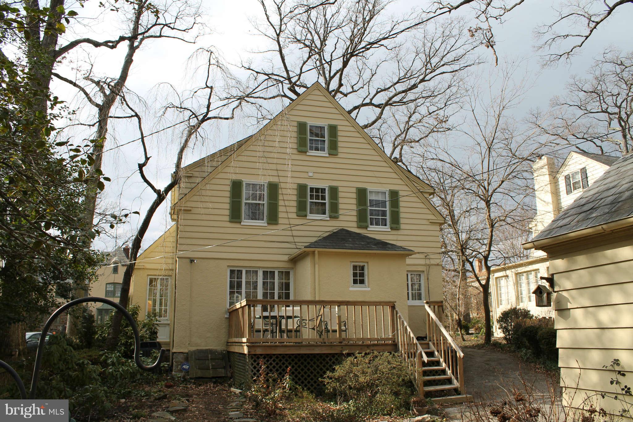 4411 Underwood Road Baltimore, MD 21218 - Photo 22 of 23 a front view of a house with garden