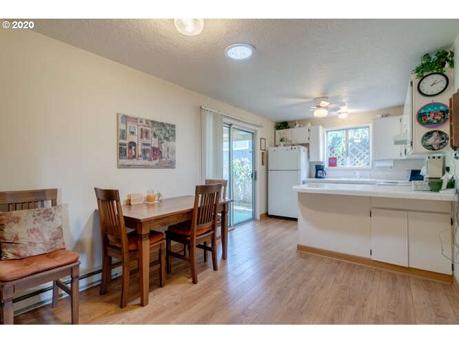 3907 Southeast Rural Street Portland, OR 97202 - Photo 8 of 27 Gallery Image 8