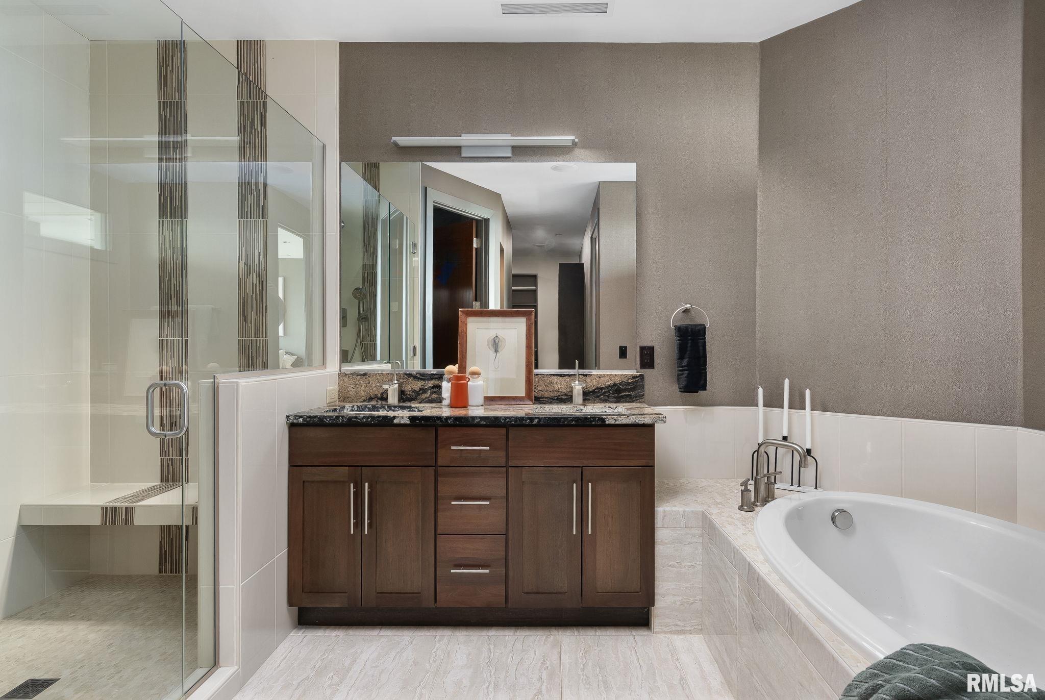 1 Montgomery Drive Moline, IL 61265 - Photo 24 of 46