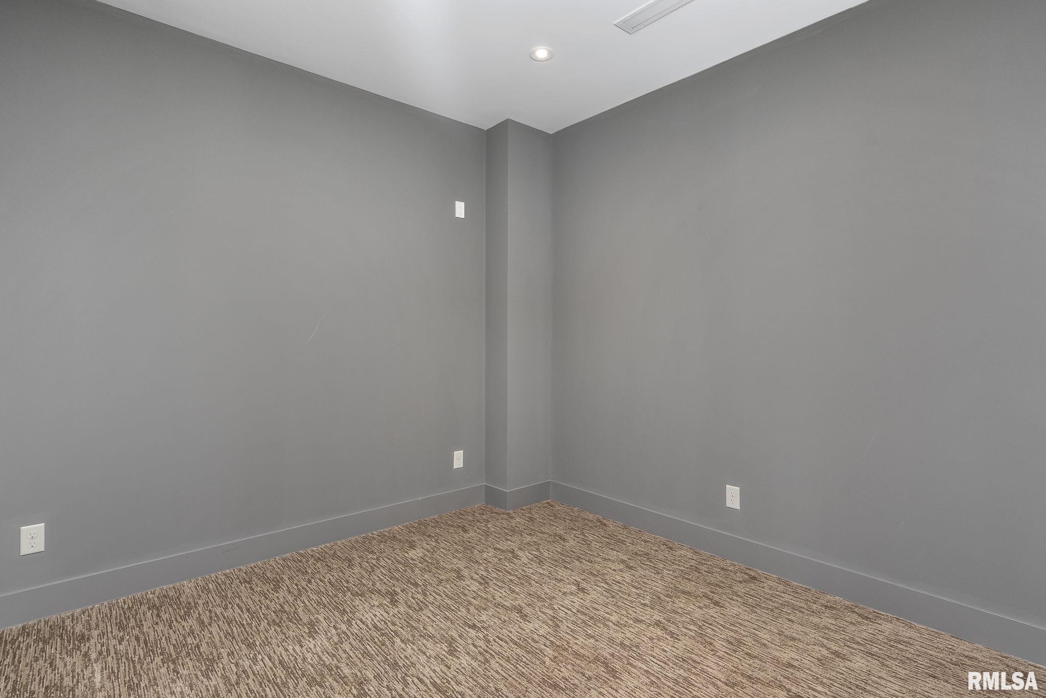 1 Montgomery Drive Moline, IL 61265 - Photo 29 of 46