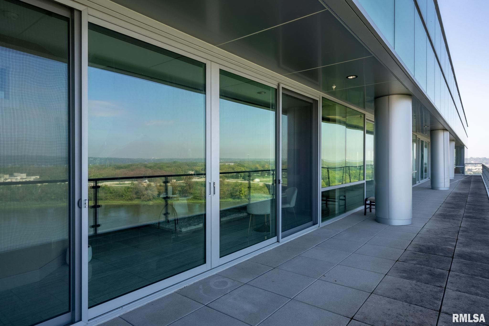 1 Montgomery Drive Moline, IL 61265 - Photo 32 of 46