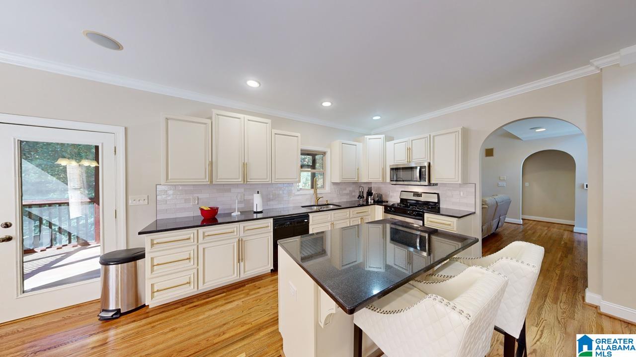 6214 Canterbury Road Pinson, AL 35126 - Photo 8 of 26