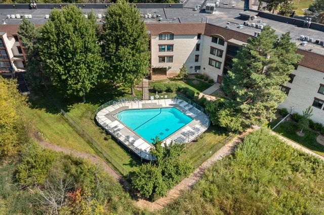 $125,000 | 4710 58th Avenue North, Unit 219, Crystal, MN 55429