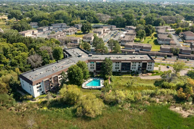 $125,000 | 4710 58th Avenue North, Unit 219, Crystal, MN 55429