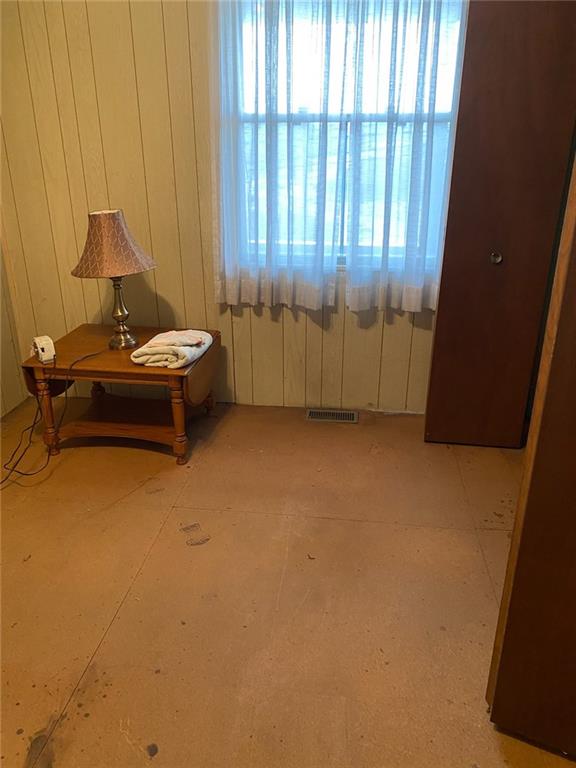 1874 Smith Township State Road Slovan, PA 15078 - Photo 6 of 9 Gallery Image 6
