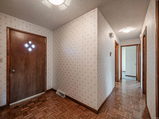 $155,000 | 310 Kennedy Drive, Mount Vernon, IN 47620