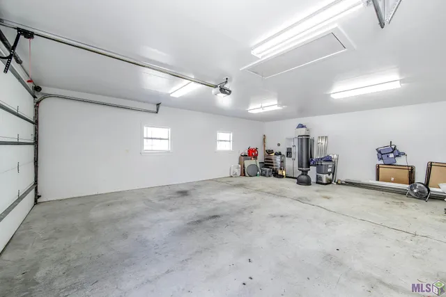 $665,000 | 126 Oakdale Loop, Houma, LA 70360