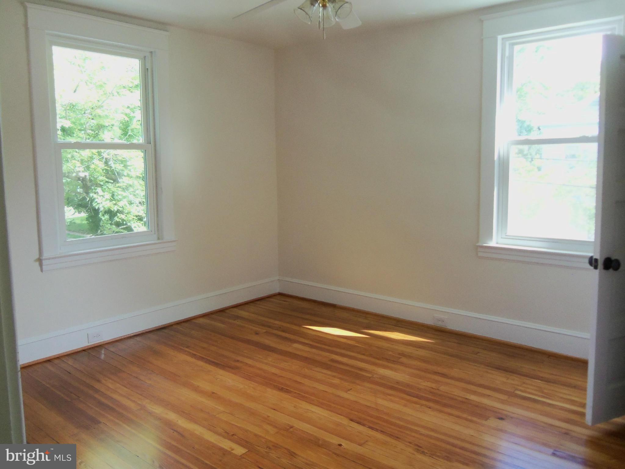 4917 Catalpha Road Baltimore, MD 21214 - Photo 17 of 28 Bedroom