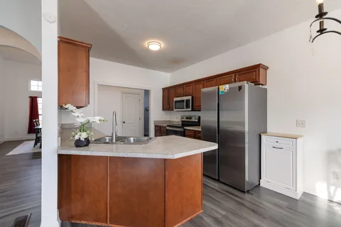 $479,900 | 708 Evening Avenue, Antioch, TN 37013