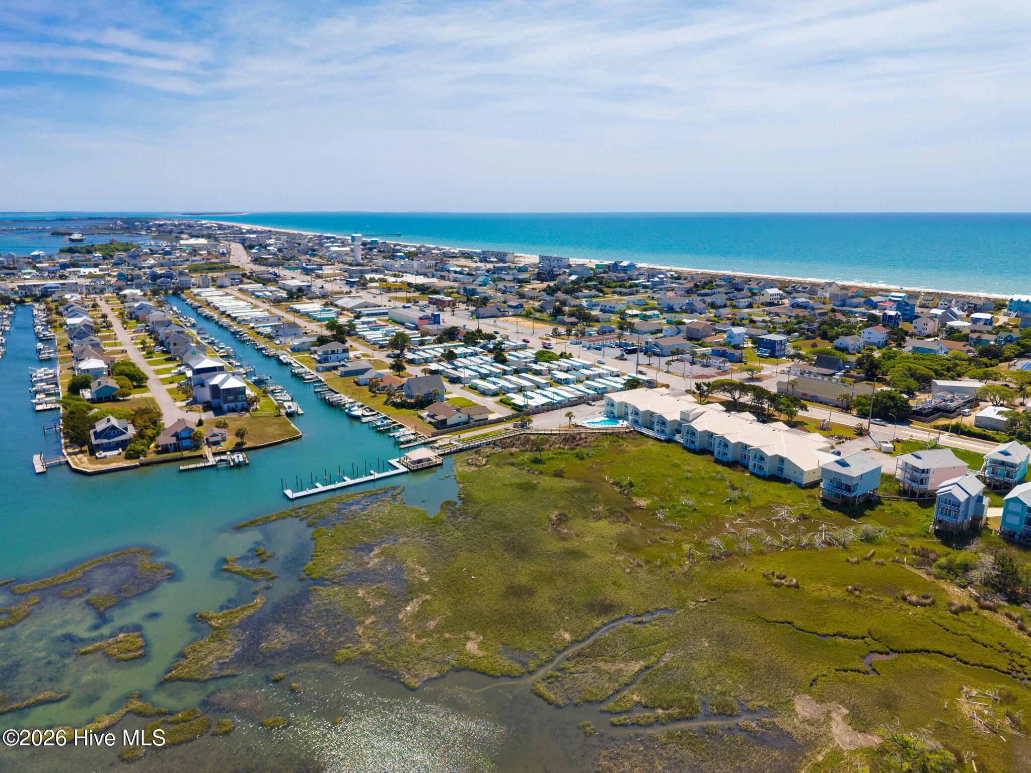 602 West Fort Macon Road, Unit 232 Atlantic Beach, NC 28512 - Photo 31 of 36 40-web-or-mls-chadwick-visuals-palm-suit