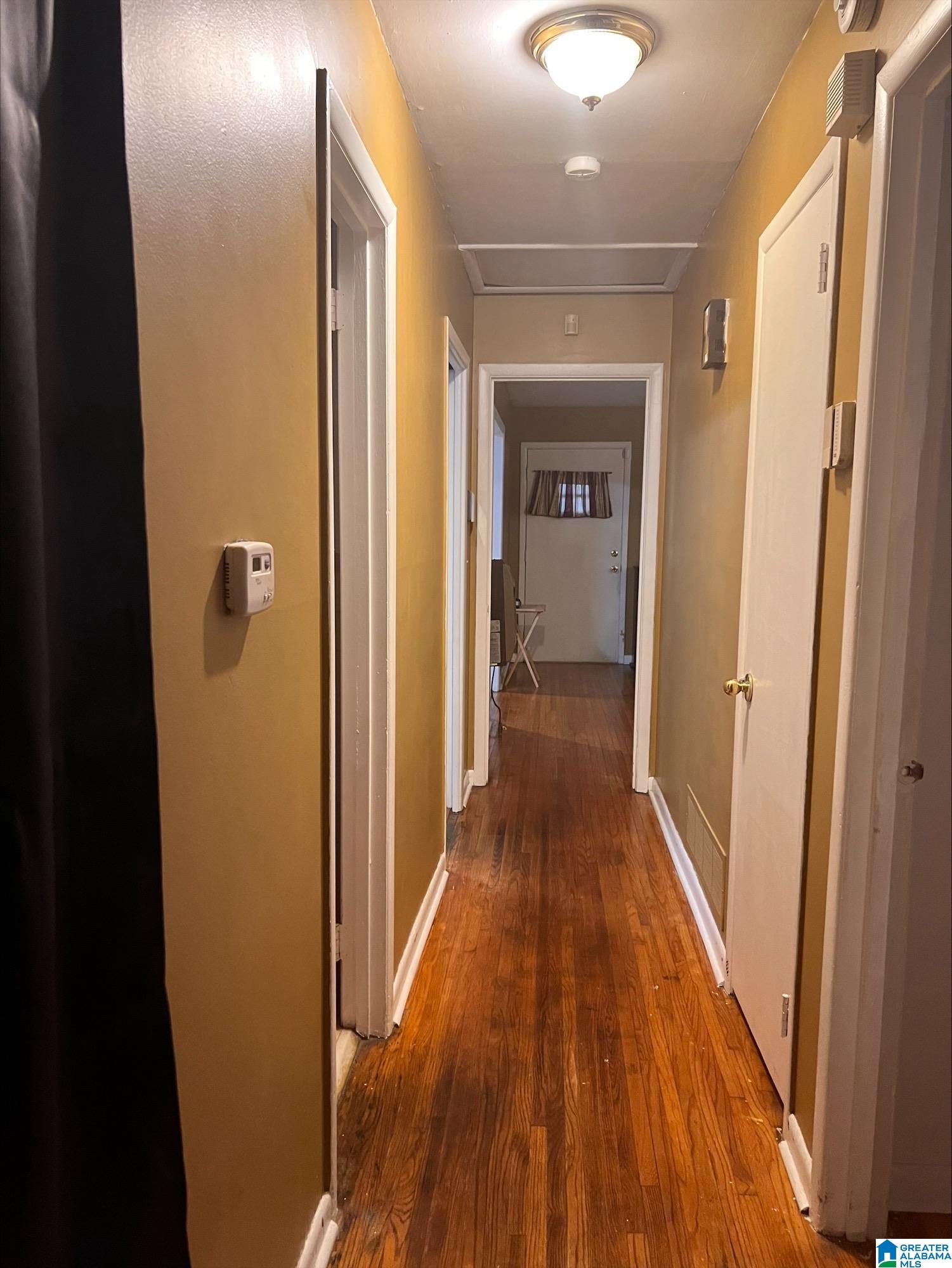 216 26th Street Southwest Birmingham, AL 35211 - Photo 6 of 21