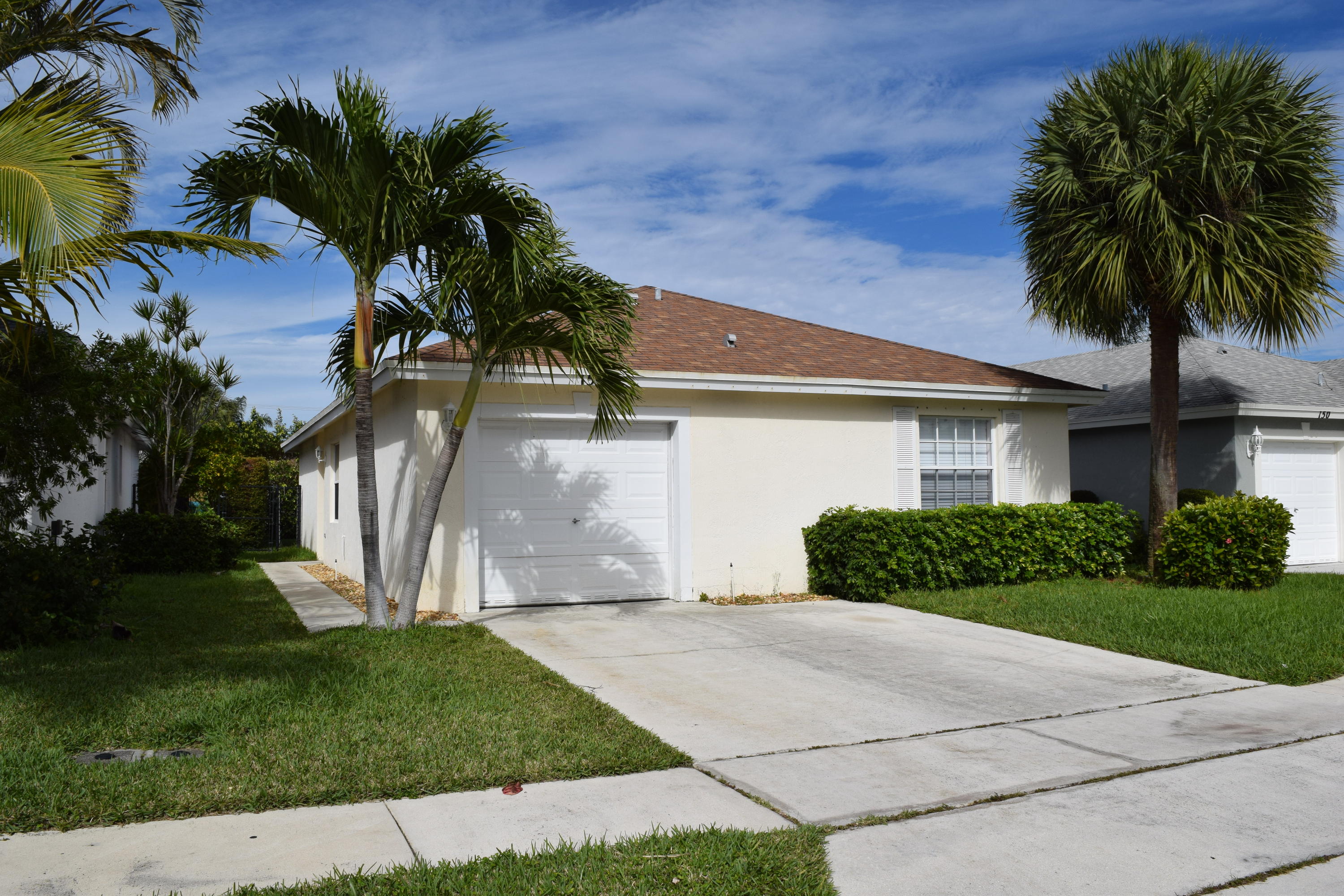 152 Crystal Key Way Boynton Beach, FL 33426 - Photo 1 of 9 Exterior