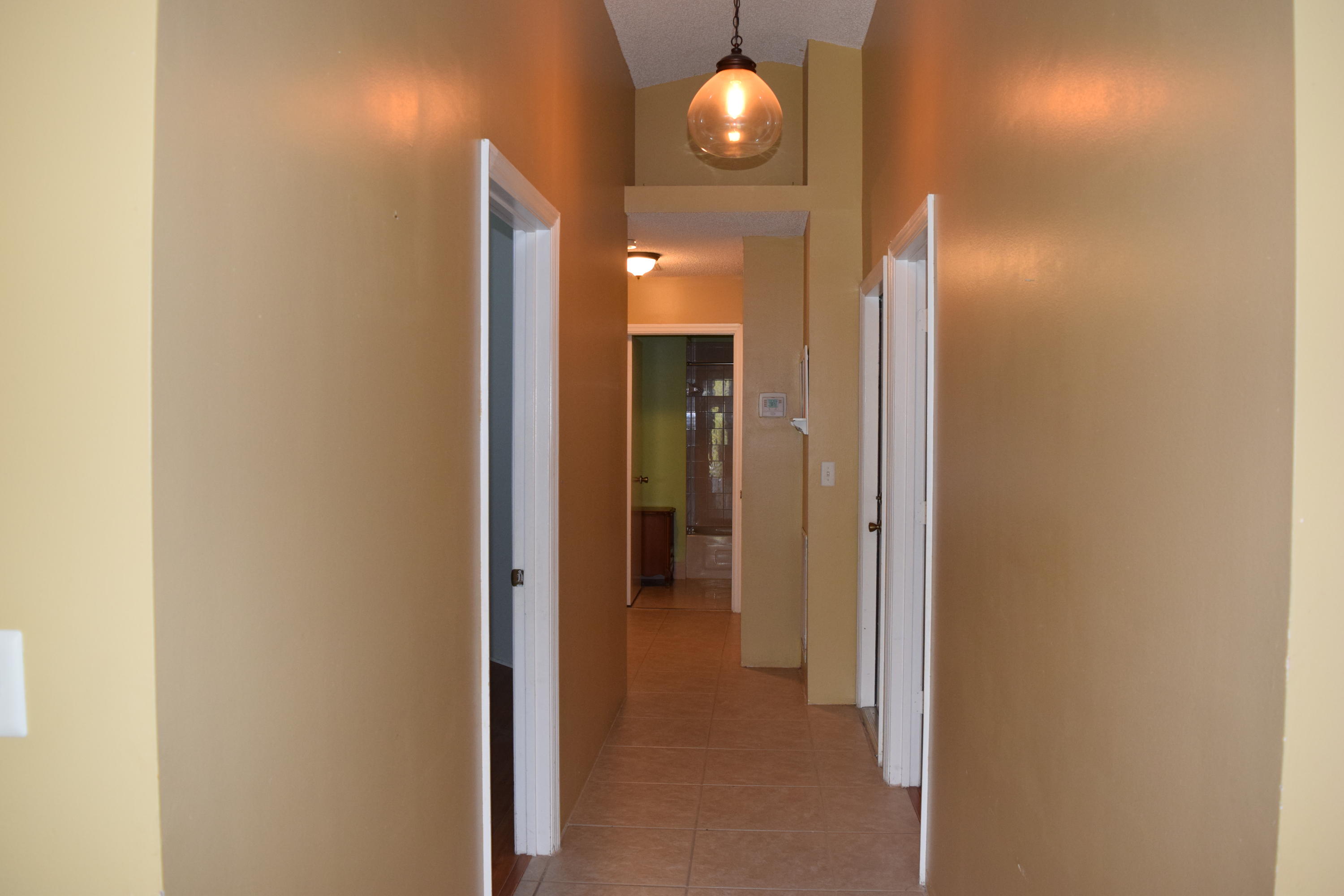 152 Crystal Key Way Boynton Beach, FL 33426 - Photo 7 of 9 Hallway