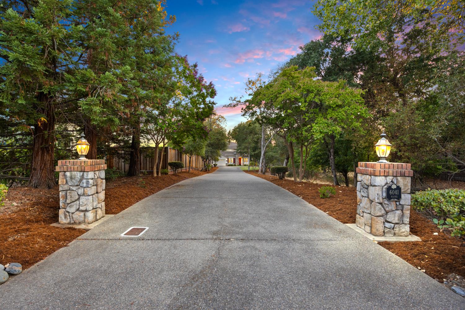 6041 Lockridge Drive Granite Bay, CA 95746 - Photo 4 of 67