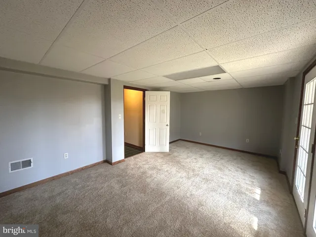 $1,950 | 42 Catoctin Highlands Circle, Thurmont, MD 21788