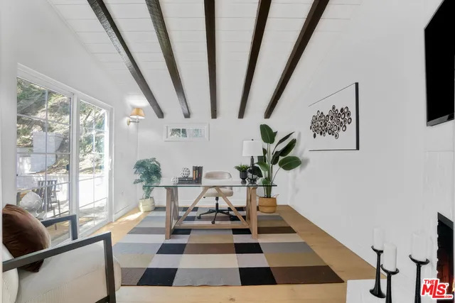 $1,950,000 | 1831 Benedict Canyon Drive, Beverly Hills, CA 90210