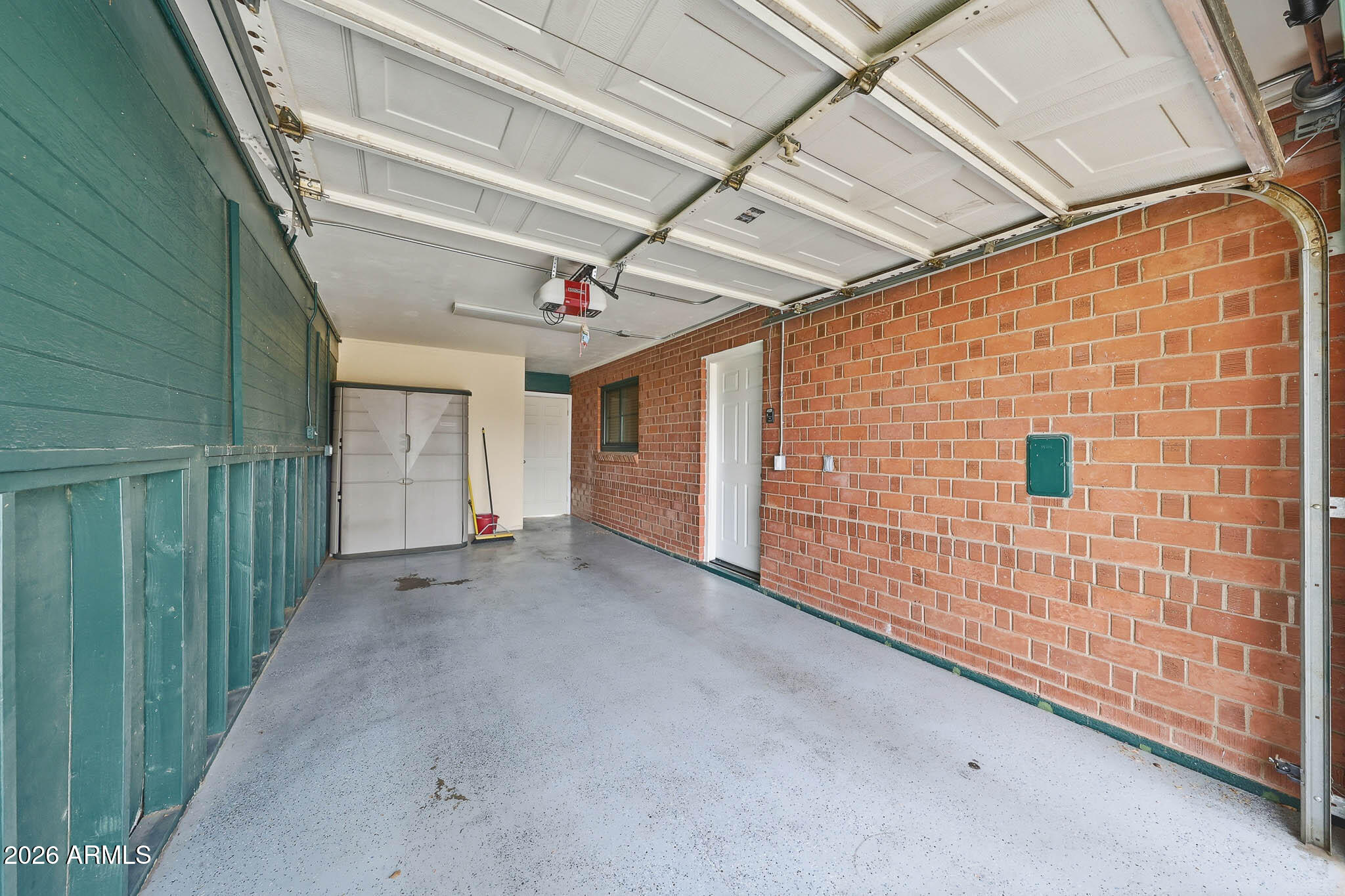 2215 West Earll Drive Phoenix, AZ 85015 - Photo 28 of 55 a view of empty room
