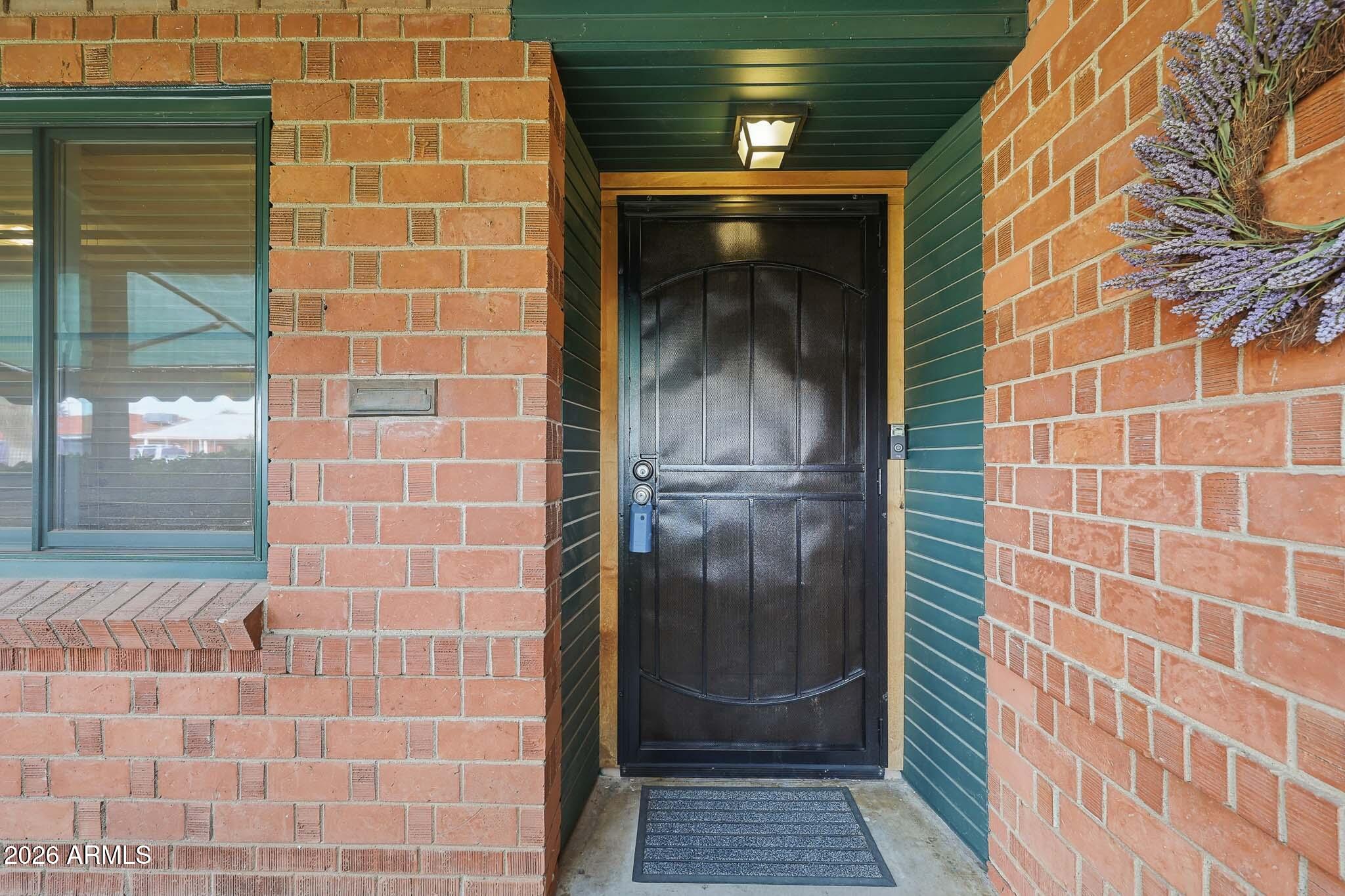 2215 West Earll Drive Phoenix, AZ 85015 - Photo 4 of 55 a bathroom with a shower
