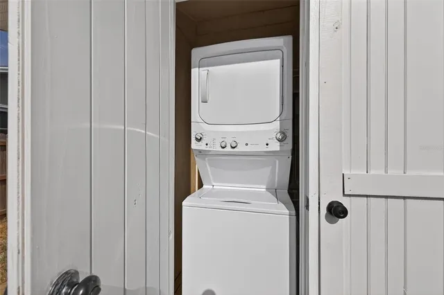 $2,000 | 486 49th Avenue North, St. Petersburg, FL 33703