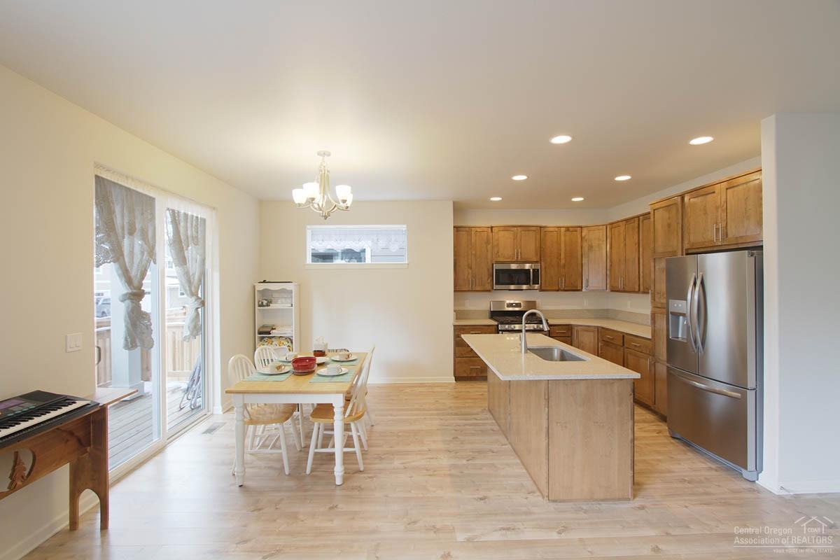 61577 Southeast Alstrup Road Bend, OR 97702 - Photo 3 of 21 Additional Photo