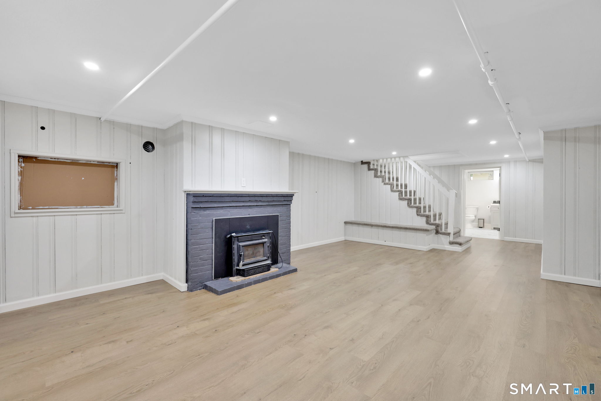 359 Oakland Road South Windsor, CT 06074 - Photo 30 of 37