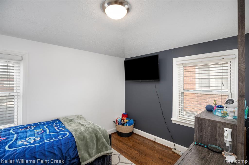 1520 Hampton Road Grosse Pointe Woods, MI 48236 - Photo 21 of 34