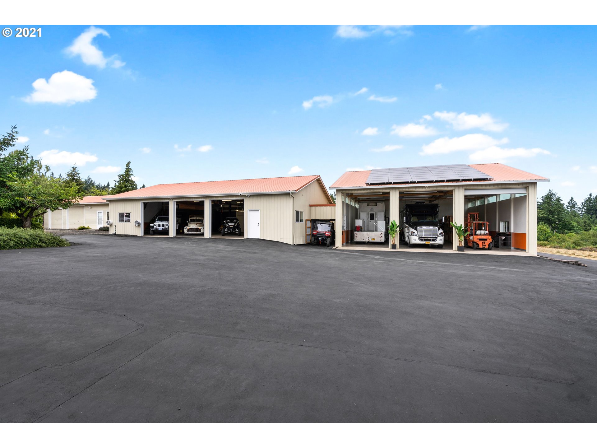 24348 Southwest Baker Road Sherwood, OR 97140 - Photo 26 of 32 Gallery Image 26