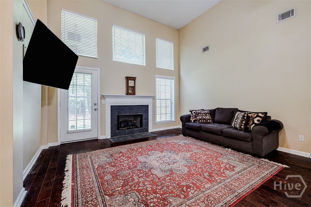 5 Gentry Street Pooler, GA 31322 - Photo 6 of 36 Livingroom