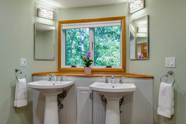 $840,000 | 208 Saratoga Circle, Madison, WI 53705