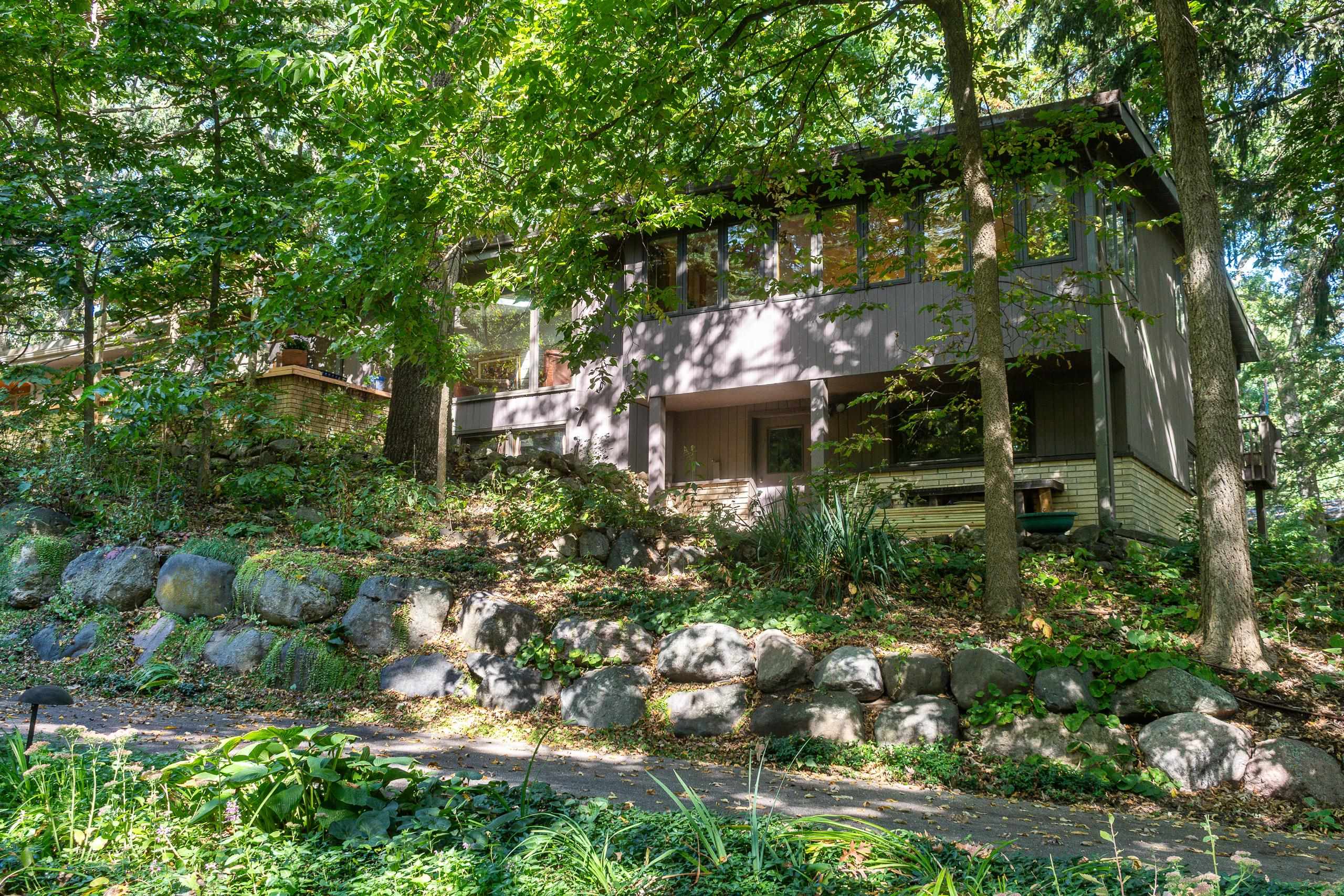 208 Saratoga Circle Madison, WI 53705 - Photo 8 of 90