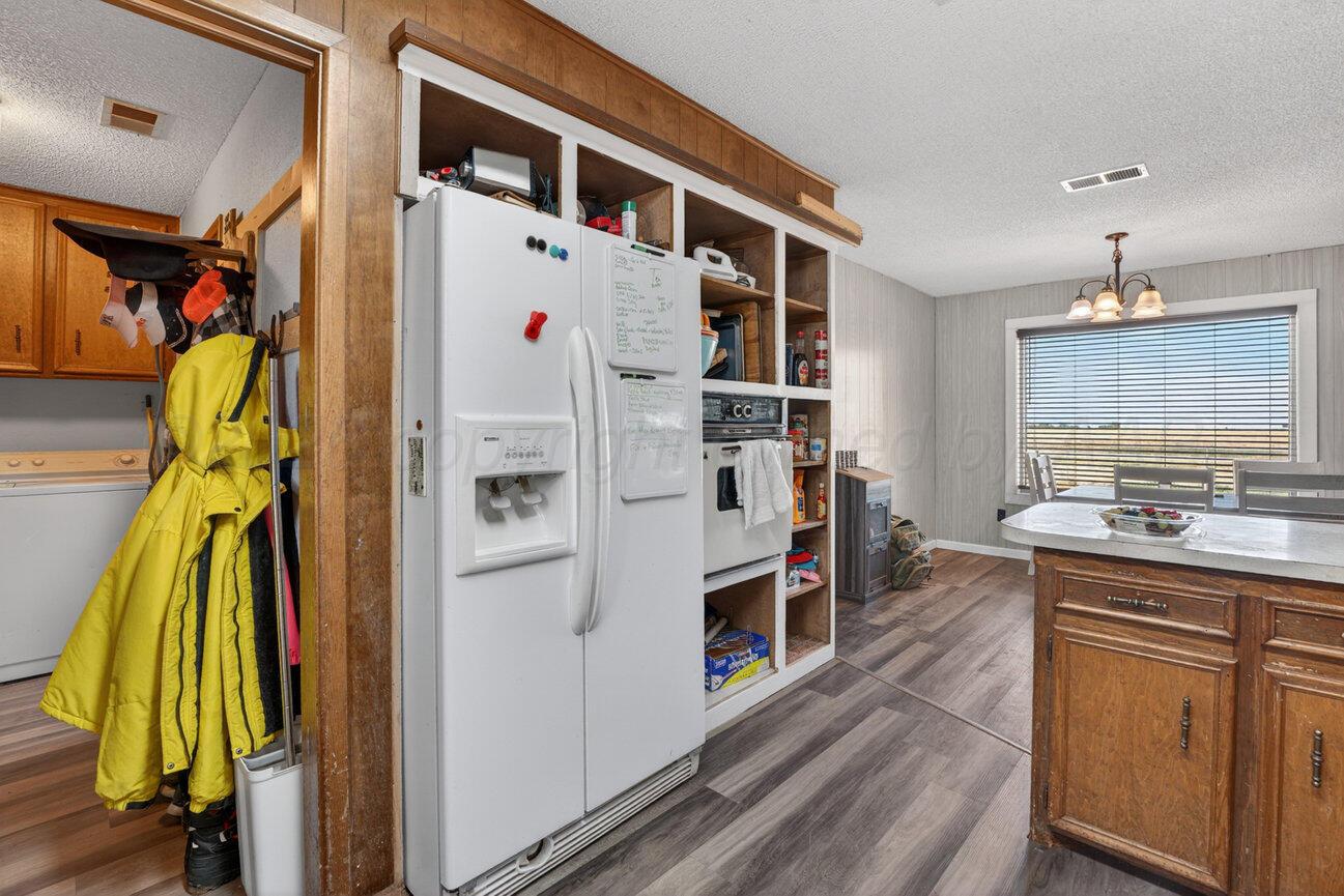 693 County Road 24 Muleshoe, TX 79347 - Photo 18 of 98 Kitchen