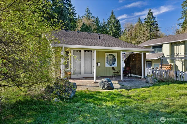 $1,610,000 | 401 Summit Lake Shore Road Northwest, Olympia, WA 98502