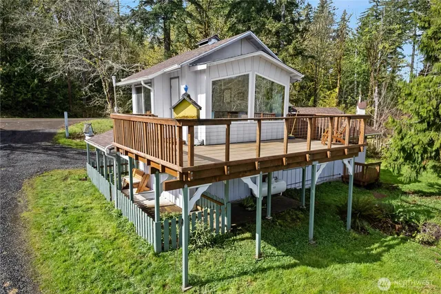 $1,610,000 | 401 Summit Lake Shore Road Northwest, Olympia, WA 98502