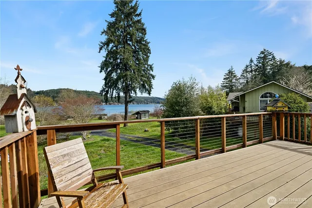 $1,610,000 | 401 Summit Lake Shore Road Northwest, Olympia, WA 98502
