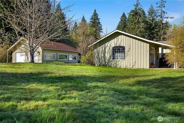 $1,610,000 | 401 Summit Lake Shore Road Northwest, Olympia, WA 98502