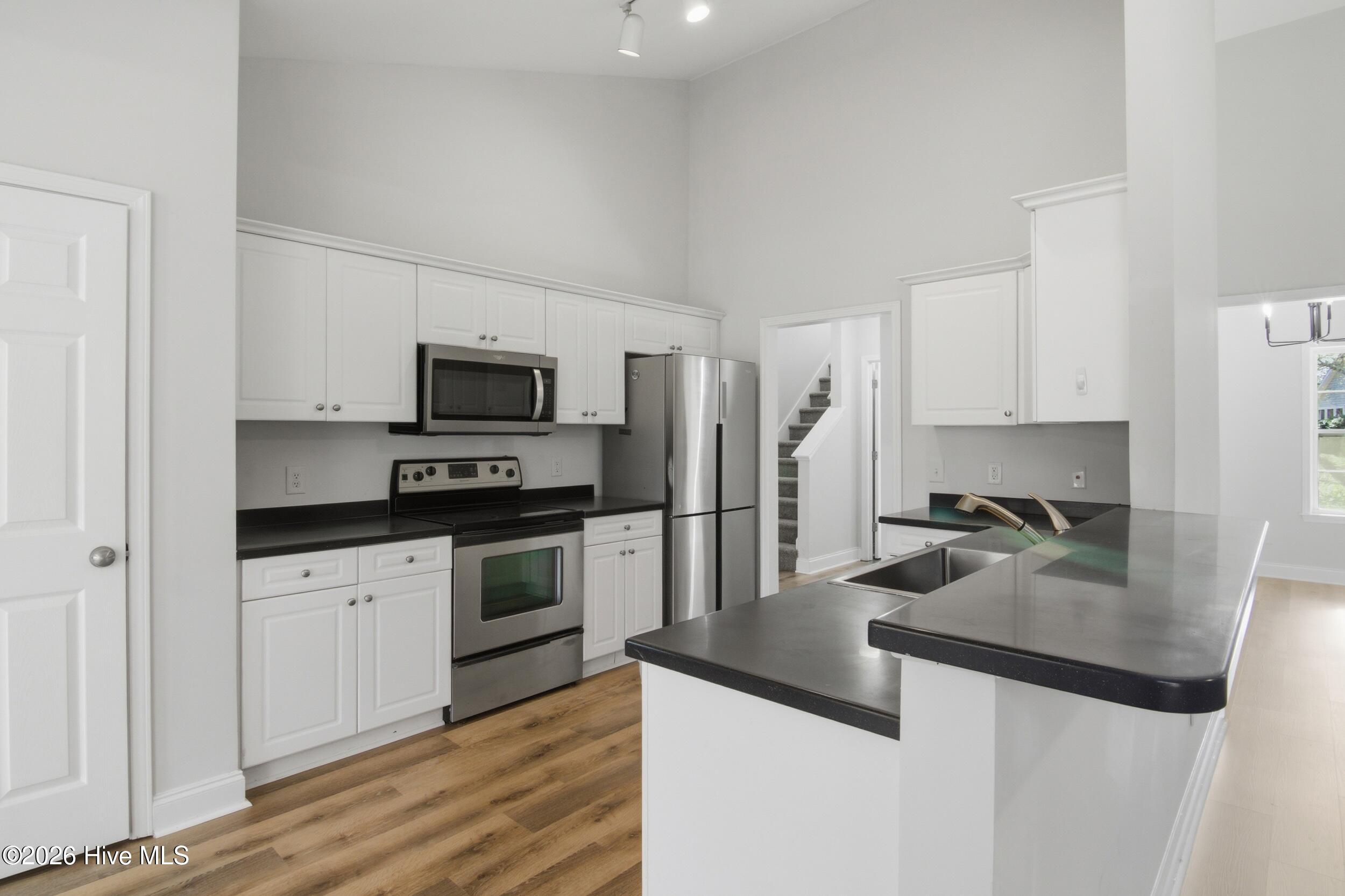 119 Woodford Road Northeast Leland, NC 28451 - Photo 10 of 41 14_kitchen1