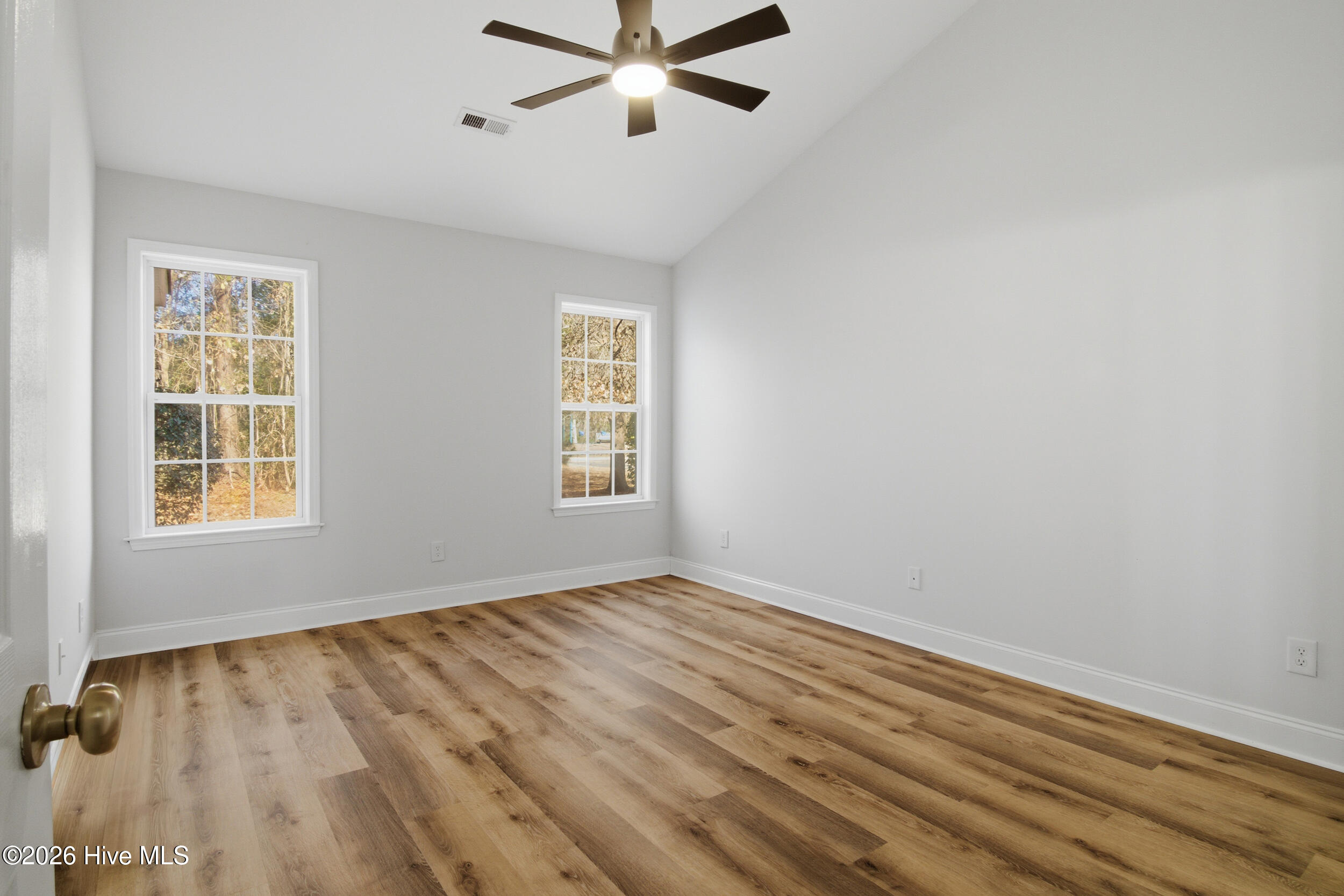 119 Woodford Road Northeast Leland, NC 28451 - Photo 15 of 41 19_primarybed