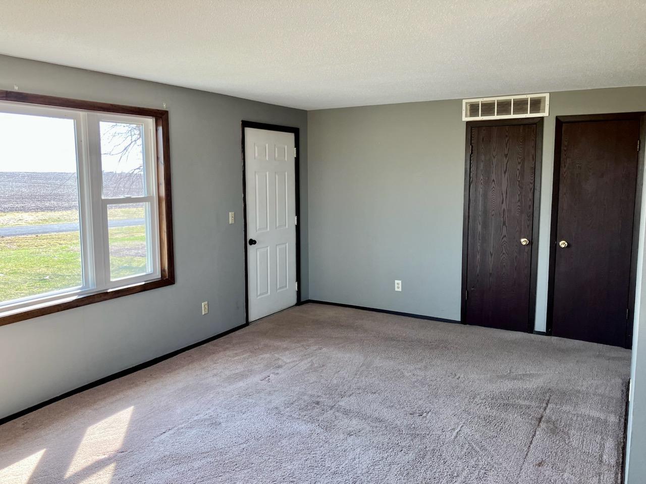 26292 Covell Road Sterling, IL 61081 - Photo 7 of 32