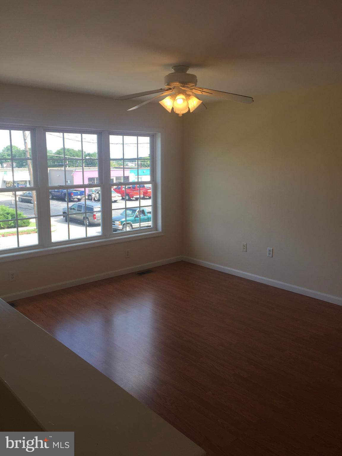23 Nottingham Road Hagerstown, MD 21740 - Photo 3 of 21 Living Room