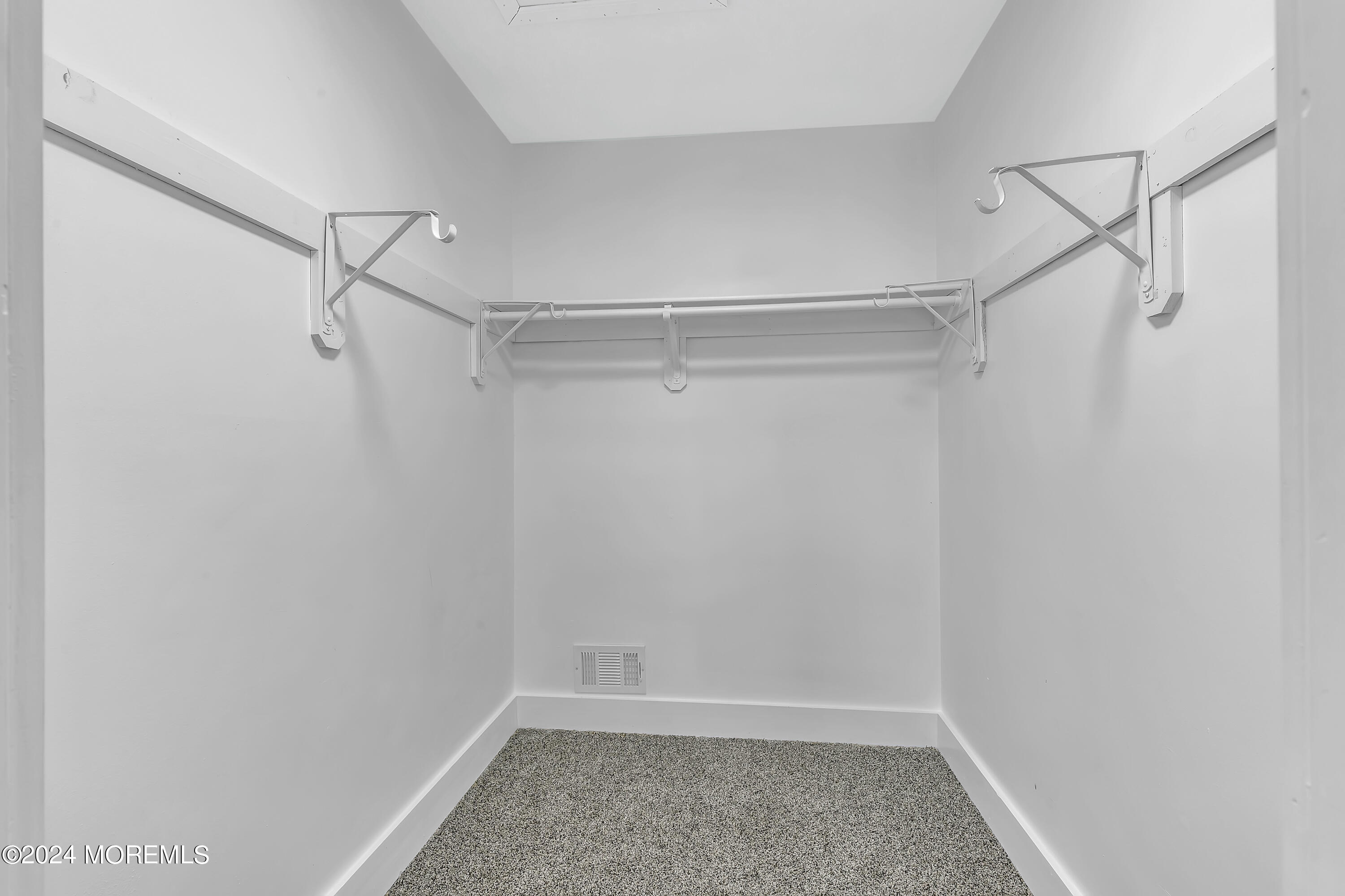 3 Morgan Road Middletown, NJ 07748 - Photo 31 of 40 031