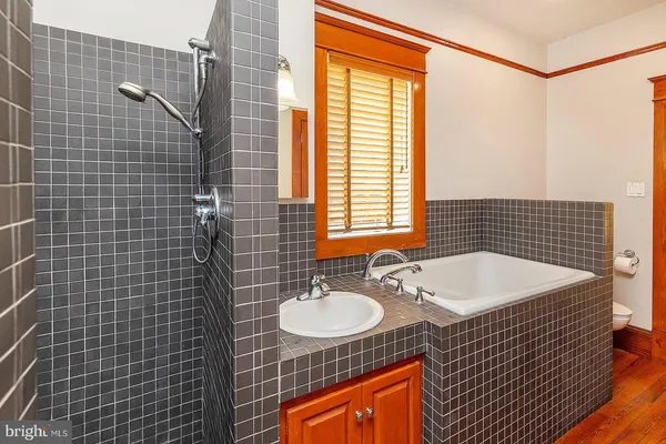 $2,500 | 7 North Loudoun Street, Unit 1/2, Winchester, VA 22601