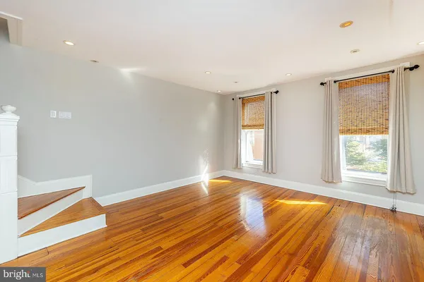 $2,500 | 7 North Loudoun Street, Unit 1/2, Winchester, VA 22601