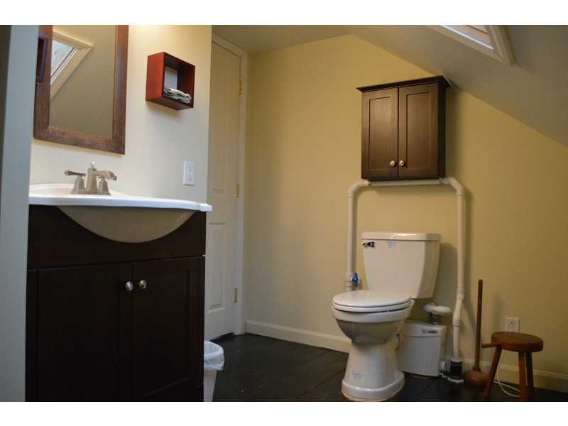 211 Harris Road Smithfield, RI 02917 - Photo 23 of 23 Bathroom.